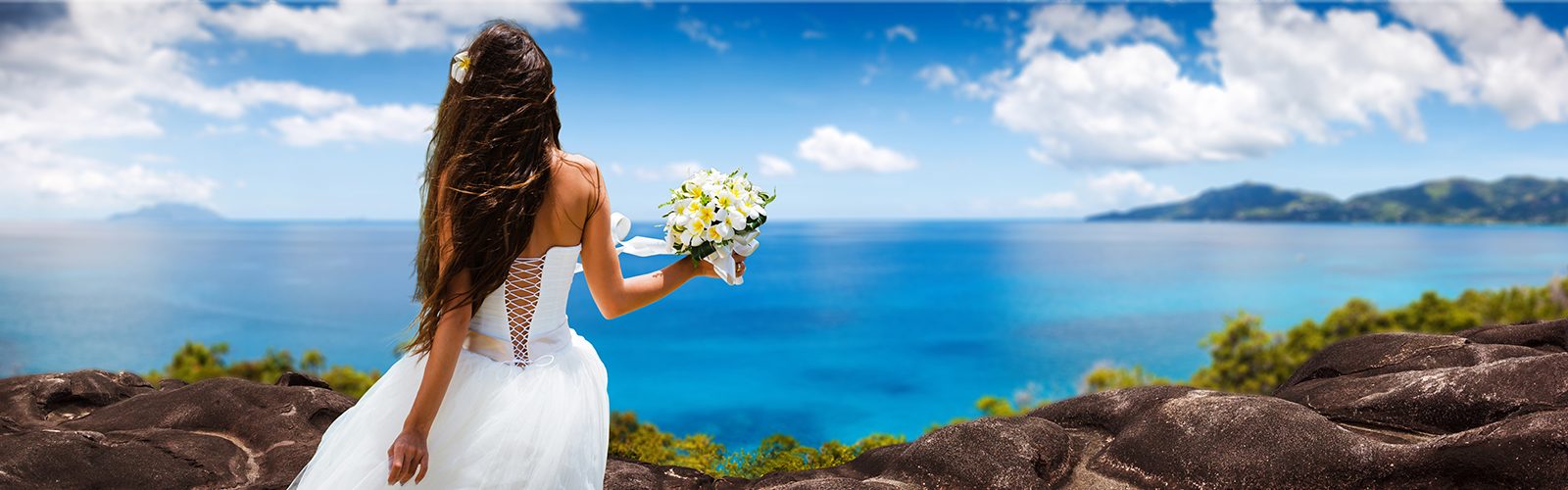 Beach Weddings Abroad How To Choose The Perfect Beach Wedding Dress