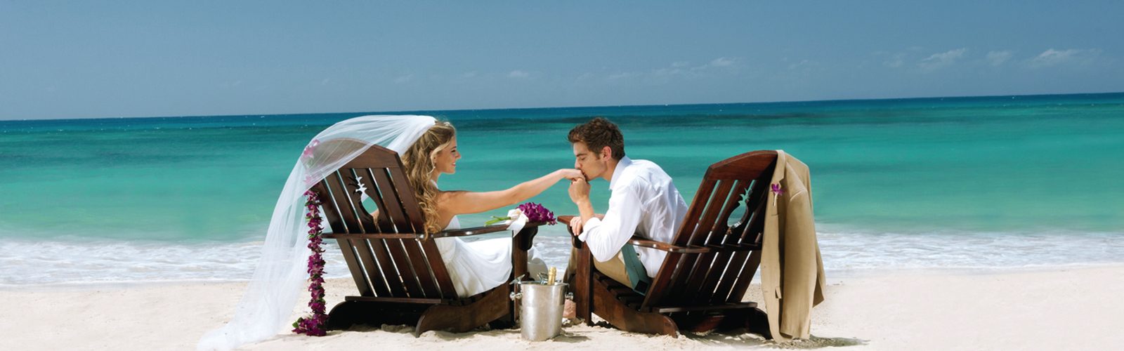 Beach Weddings Abroad Thinking Of Tying The Knot Abroad? Header