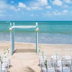 Luxury St Lucia Holiday Packages St Lucia Weddings Wedding Beach Setup1