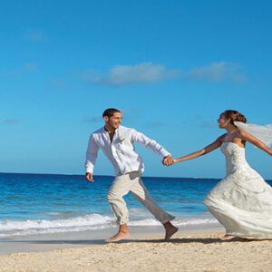 Beach Weddings Abroad Mexico Weddings Bride And Groom On The Beach