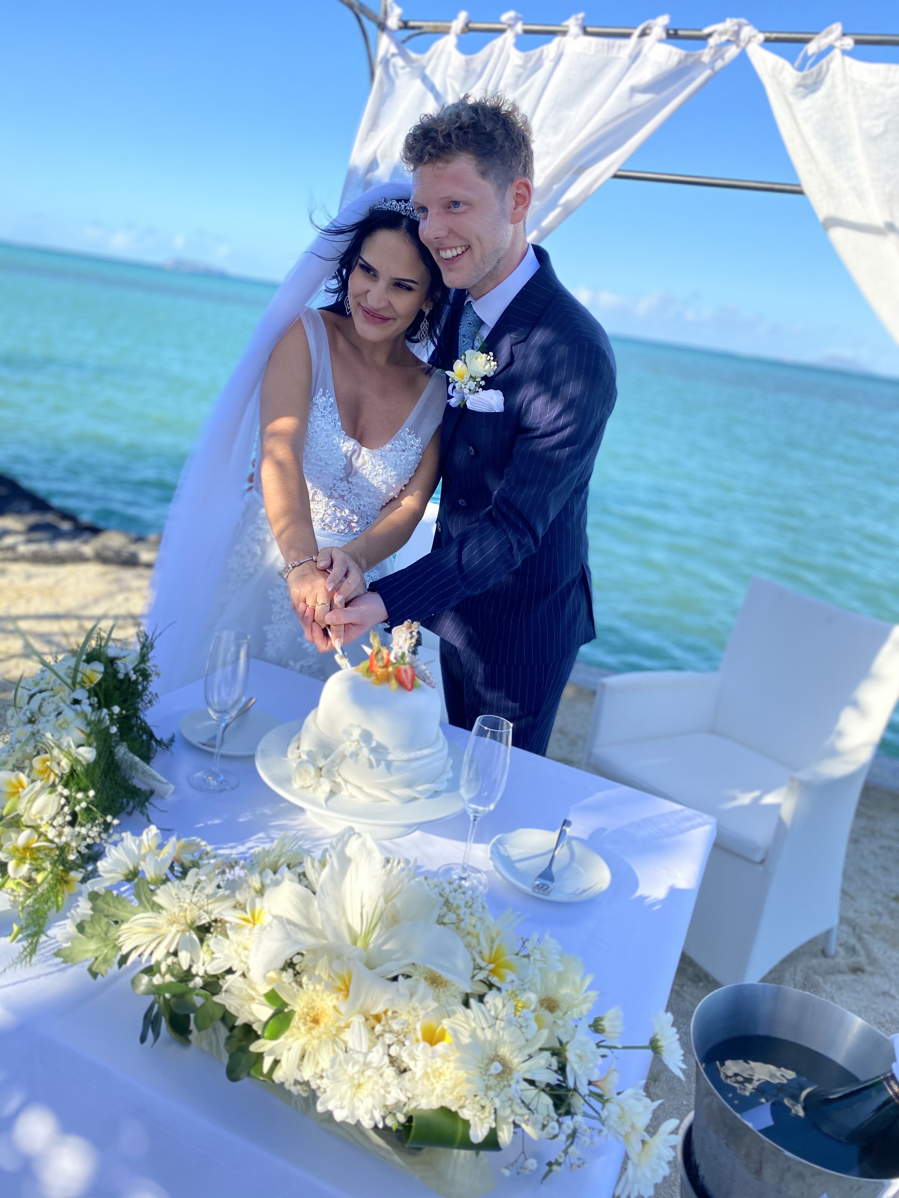 paradise cove wedding day - real wedding review in Mauritius